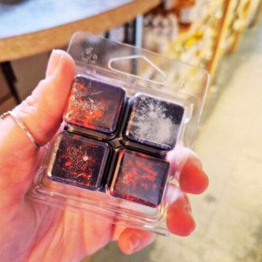 4 Cavity Cube Wax Melt Clamshell
